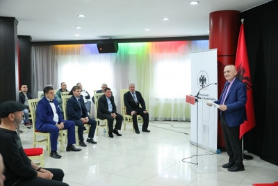 Presidenti Meta vlerëson talentet e sportit vlonjat: Vlora, një qytet i traditave, edukimit cilësor dhe vlerave qytetare