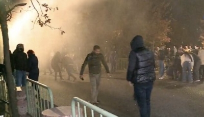 Narkodiktatura nuk duron asnjë akt proteste/ Hidhet gaz dhe ujë drejt protestuesve paqësorë