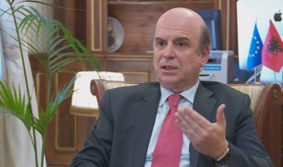 Panariti:Shqiptarët e Maqedonisë së Veriut të marrin kryeministrin e shtetit