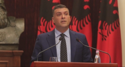 “Me Presidentin Meta do takohesh sy më sy në…”- Këshilltari i kreut të shtetit i përgjigjet Ramës: Ti e di mirë se çfarë të pret, mos guxo të votosh koncensionin e aeroportit