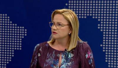 Rastësi? A udhëtoi me Habilajt dhe Bashkim Tahirin edhe deputetja Bushka?