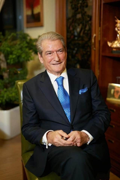 Berisha:Trafikantet nxiren nga burgu dhe nisen nga partia me mision special ne Spanje!