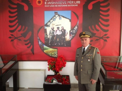 Gjeneral * Piro AHMETAJ:Mirënjohje Kosovë =Shëmbull për zgjedhjet e 25 Prillit, edhe ne si gjithë Europa.