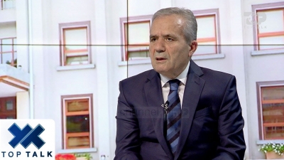 Kastriot Islami provon fshehjen e viktimave nga covid.