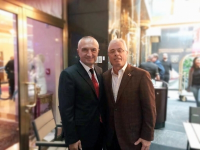 Meta takohet me Harry Bajraktarin, veprimtarin e çështjes shqiptare në SHBA