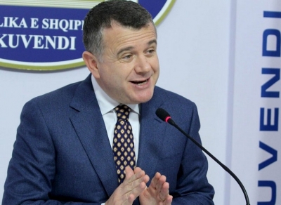 'Ta tregoj tek Vetingu unë ty'