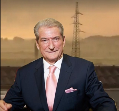 Berisha poston videon: Elbasani i mbuluar nga tym i zi, narkoshteti merr ryshfete dhe bën sehir!