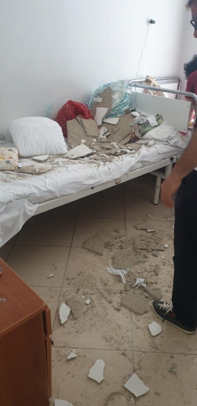 PD nxjerr fotot dhe denoncon: Bie tavani i Pediatrisë së Tiranës, plagoset një fëmijë