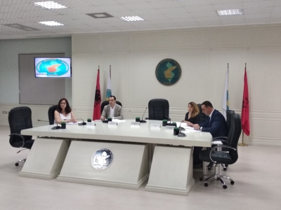 KQZ mblidhet pa kryetarin, 5 anëtarët me truprojë nga njësia speciale