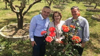 “Trëndafil mes trëndafilash”, Meta takim me ish-ministren që ka dalë hapur kundër Ramës