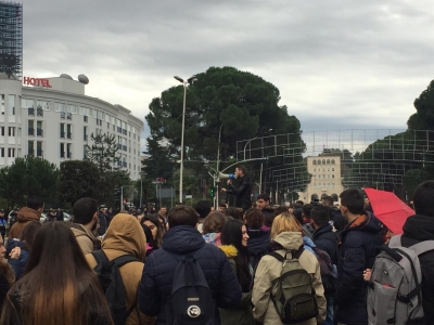 Studentët vijojnë protestën: Të na bashkohen qytetarët