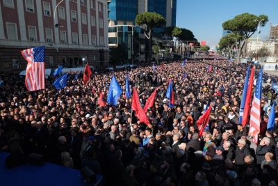 Meta:Revolta popullore nuk ndalet deri në largimin përfundimtar të Edi Ramës