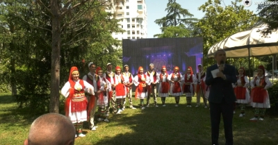 Kuvendi voton për shkarkimin, Meta organizon festë me dibranët