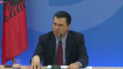 VIDEO LIVE/ Kryetari i PD Lulzim Basha në bashkëbisedim me gazetarët