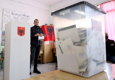 Exit Poll i SYRI TV:Zgjedhjet i fiton opozita me 73 mandate