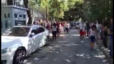 Berisha:Infektim me covid19 dhe diell pervelues! Ky eshte sherbimi i falimentuar nga ambasada e narkoshtetit per emigrantet tane ne Athine!