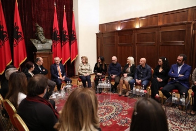 "Teatri hyri në Europë para nesh"/ Çfarë u tha në takimin e Aleancës për Teatrin me Presidentin