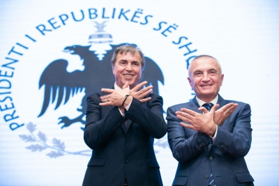 Meta i jep titullin “Mjeshtër i Madh” ish-futbollistit të Kombëtares