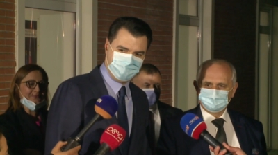 Basha takon kryetarin e Komunës së Dibrës së Madhe: Prioritet përfundimi i Rrugës së Arbërit, të sjellim afrimin fizik me Tiranën