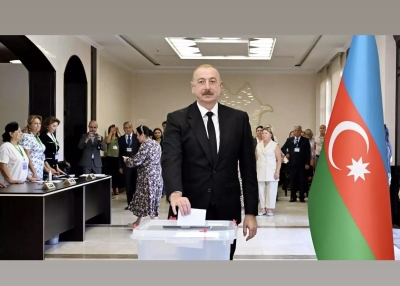 Presidenti i Azerbajxhanit, Ilham Aliyev, ka fituar zgjedhjet e parakohshme parlamentare