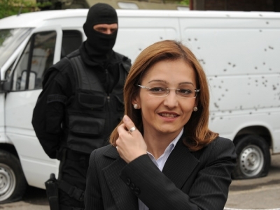 Maqedoni e Veriut:ish-Ministren e Brendshme e fusin në burg për 4 vjet