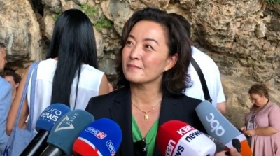 Ambasadorja e SHBA Yuri Kim, mesazh të fortë: Tani është koha që të vazhdojmë përpara, mos u dorëzoni!