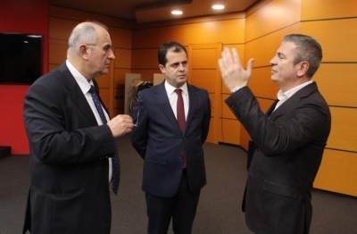 Reforma zgjedhore, mandatohen Vasili dhe Bylykbashi/ Basha: Drafti të miratohet jashtë Kuvendit