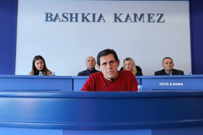 Bashkia Kamëz miraton Paketën Fiskale 2020, Suli: Ulje taksash për qytetarët dhe përkrahje për familjet në nevojë