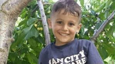 Shtyp 6-vjeçarin shqiptar, dënohet me 6 vjet heqje lirie