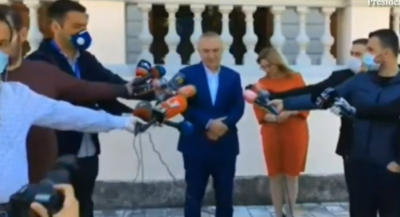 ”Turp të jesh i pakujdesshëm”, Meta në Shkodër: Shtabi i Emergjencave të bashkëpunojë me Bashkinë, durim ndaj kufizimeve