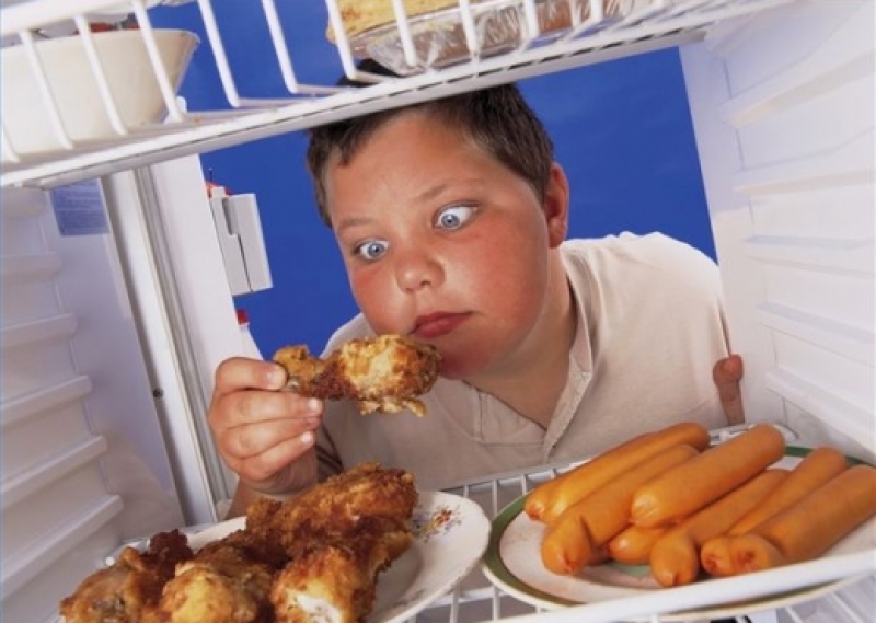 Obeziteti, sëmundja e rëndë që i rrezikon jetën fëmijëve
