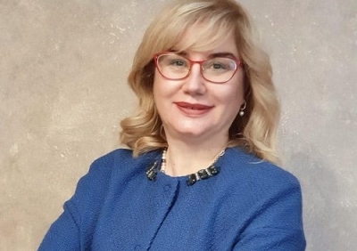 Zgjedhjet/ Përfaqësuesja e PD në Elbasan: Bashkë duke trokitur derë më derë