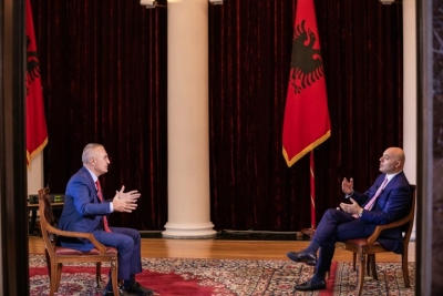 “I ati firmosi për varjen e poetit Havzi Nela” Meta: Rama provokim të rëndë kur thotë ‘babai im në anën e duhur të historisë’