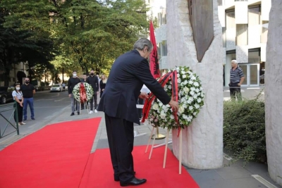 Berisha:Nderim kujtimit dhe vepres te pavdekshme te Tribunit te Lirise, Azem Hajdari dhe sivllaut te tij Besim Çera ne pervjetorin e renies se tyre. Azem ti je gjalle!