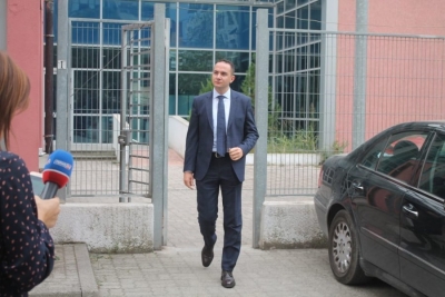 'Anti-KÇK show, populli e ha'/ Paralajmërimi i Salianjit: Prova të tjera për gjyqtarin që u shërben bandave