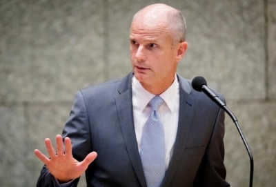 Mosmarrëveshjet për Reformën Zgjedhore dhe pengesat për Kushtetuesen, Holanda: Shqipëria të ndahet nga Maqedonia për negociatat!