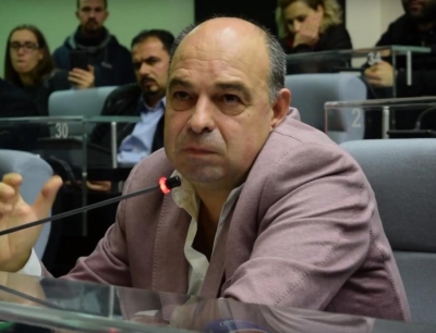 Denoncimi/ Zbulohet fotoja e zyrtarit të lartë të Rilindjes, i bërë 'dru' me kokainë!