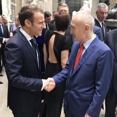 Meta takohet me presidentin e Francës, diskutuan për...