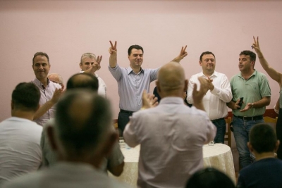 ‘Rama gjobit bizneset e vogla, pasurohet vetë’/ Basha: 6 vite më parë kishte 200 mln euro, po tani?