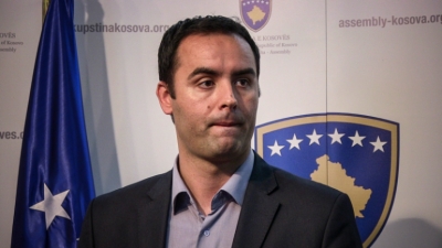 Krahu i djathtë i Albin Kurtit zgjidhet kryetar i Kuvendit të Kosovës