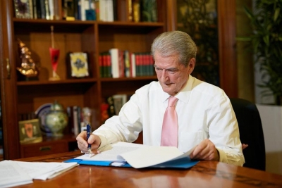 Berisha: "Plantacione të mëdha droge të ilakave të gjeneral Hashashit mbrohen nga narkopolicia e tij"!