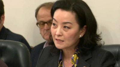 Ambasadorja amerikane Kim komunikim online me kryetarët e bashkive: Të mposhtim Covid-19 me bashkim e disiplinë