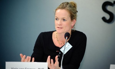 Kosovë/Viola von Cramon-Taubadel : Si mundeni ju, ambasador, të jeni të kënaqur të shihni rënien e një qeverie gjatë pandemisë?