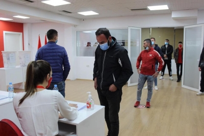 Voton LSI/Pjesëmarrje masive nga anëtarësia në Elbasan.