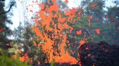 Rriten shpërthimet e vullkanit në Hawaii, ikin banorët