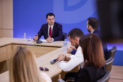 Kongresi i PPE dhe CDU/ Basha bashkëbisedim me gazetarët në 17:00