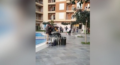 Muzikë, valle dorë për dore dhe 'Rama Ik', ja si po e kalojnë karantinën në hotele të riatdhesuarit