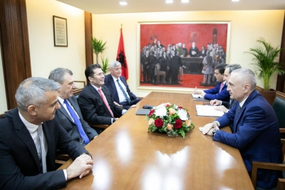 Kriza në vend/ Presidenti Meta nis konsultimet me aleatët e PD