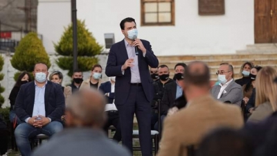 Basha ne takime me shqiptaret,Rama ne instagram si frengji kunder te gjitheve.