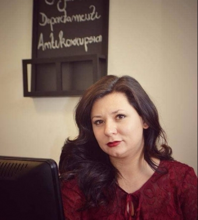 "Ejani ne protestën e Opozitës"/ Marinela Ziu: Ja 10 aferat korruptive të Ramës dhe Rilindjes